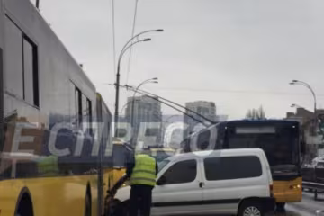 Пьяный киевлянин устроил массовое побоище машин
