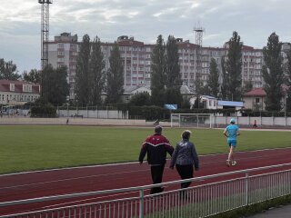 Пенсіонери, фото: Знай.ua