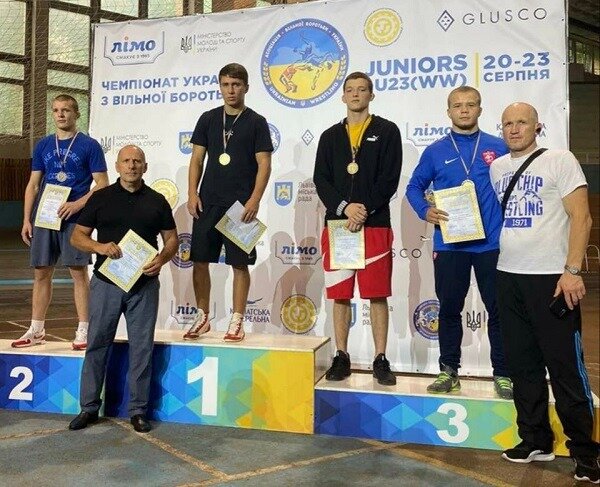 Александр Вишняк из Буковины победил на Чемпионате Украины по вольной борьбе, фото buknews