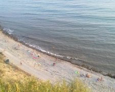 Кара божья: россияне радостно плещутся в фекалиях вместо моря
