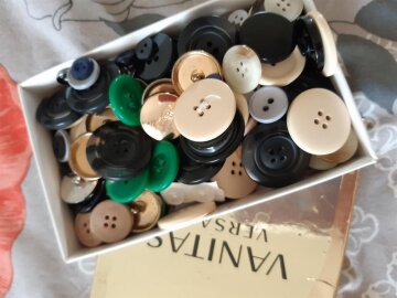 Старі гудзики: фото з вільних джерел