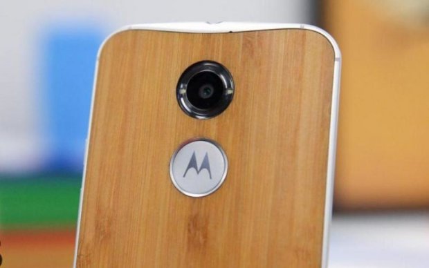 Motorola пообіцяла перевернути світ смартфонів