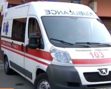 У Запоріжжі жінка випала з вікна, висота страшна - все погано