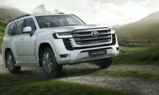 Днепровские чиновники решили закупить шикарный автомобиль: просто необходим во время войны