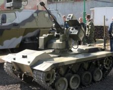 В сети истерика: безмозглые путинские инженеры показали "боевого робота"