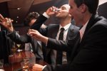 У Києві чоловіки святкуватимуть закінчення 8 березня: Арка 12 порятує всіх віскі