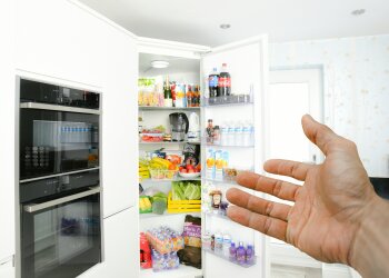 продукты в холодильнике, фото Pxhere