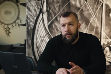 Максим Жорин