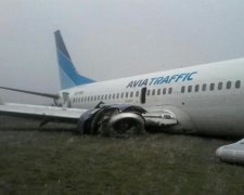 Польский самолет сломался прямо в воздухе