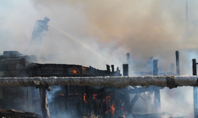 Пожар, фото из свободных источников
