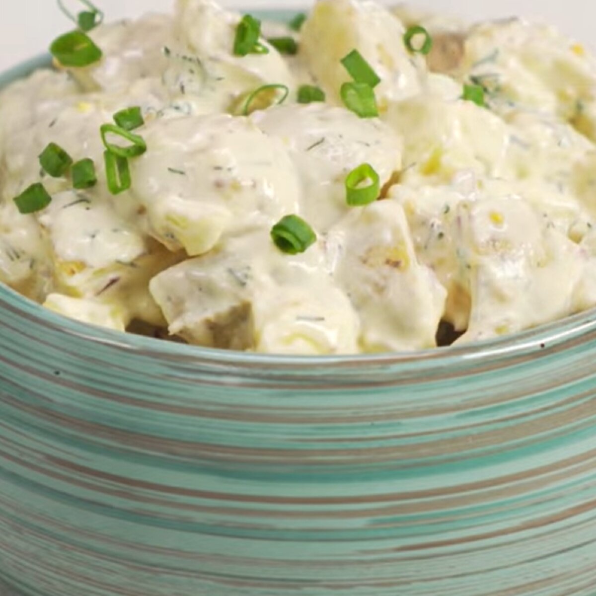 Картофельный салат с сельдью, луком и солеными огурцами - пошаговый рецепт с фото на Готовим дома