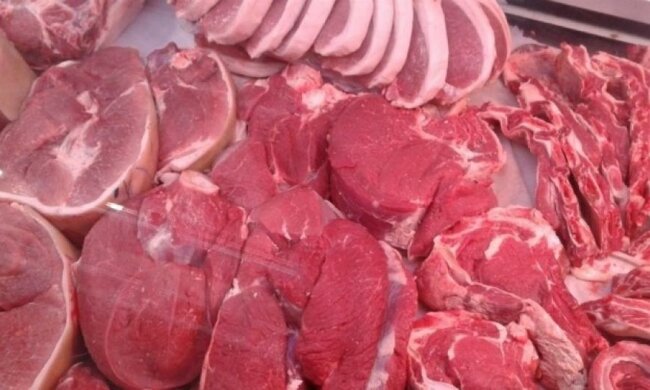 М'ясні продукти в Україні подорожчають