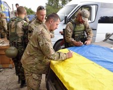 Бойцов "Святой Марии" наградили за жертвенность и любовь к Украине (фото)