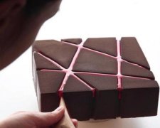 Шкода їсти: українка шокувала архітектурними десертами
