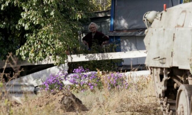 Обстріл Мар'їнки: двоє мирних жителів у лікарні