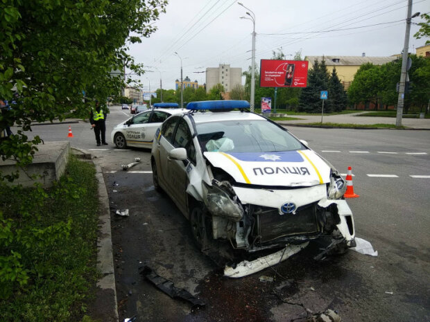 Зніс зупинку з людьми: під Києвом п'яний коп повторив "подвиг" Зайцевої, що відомо про жертви