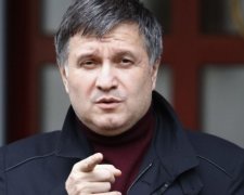 Аваков відсудив 35,5 млн грн за готель