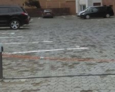Влада Франківська забарикадувалися на 76 000 грн (фото)