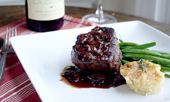 Рождество 2019: винный соус с луком шалот