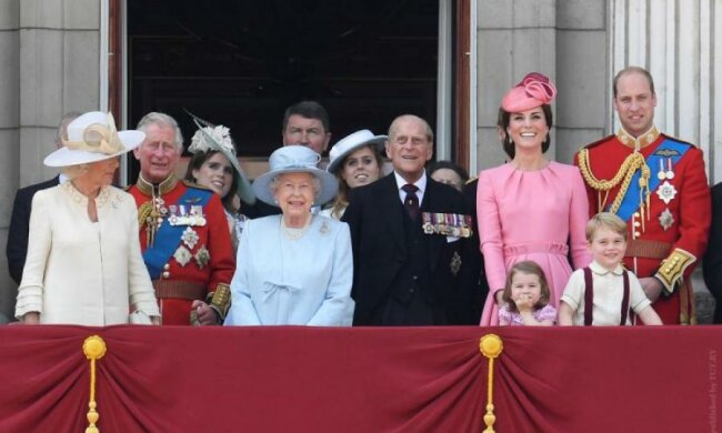 Наркотики, алкоголь і судимість: що приховувала королівська родина
