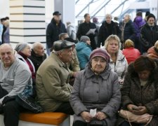 В'язниця і пенсія: прем'єр додав родзинку у важливу реформу