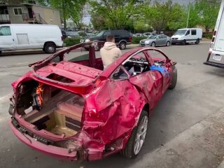 Tesla, скріншот з відео