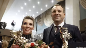 Попов и Скабеева