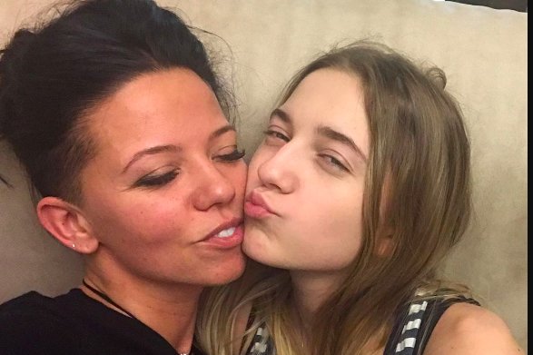 Дочь Потапа возбудила Instagram голой грудью: "Наташенька, где лифчик?"