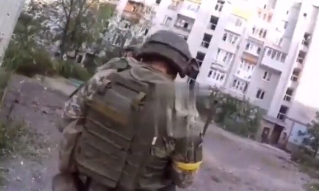 Бои за Северодонецк. Фото: скриншот YouTube