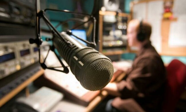 Слухай українське? Драконівський закон олігархів ставить під загрозу всю нашу культуру 