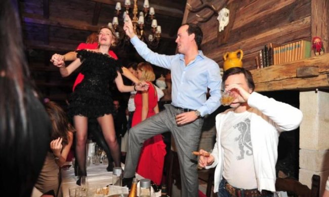 Непогані апетити: як державний "рекет" відгуляв корпоратив на півмільйона