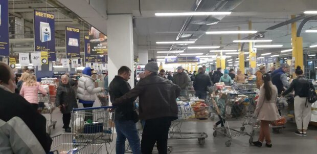 очереди в супермаркете, фото с Telegram