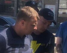 У Харкові дружок Кернеса погорів на "смiшному" хабарі - мандат і 12 тисяч в кишені