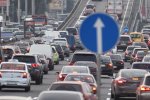 Київ паралізували пекельні затори, машини не можуть проїхати годинами