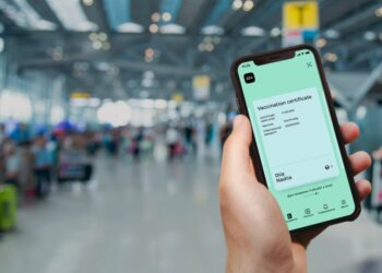 Сертификат о вакцинации, фото: Unian