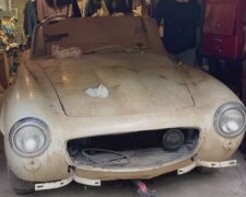 Mercedes-Benz 190SL, скриншот: YouTube