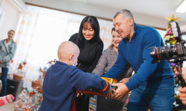 Владимир Мунтян исполнил заветные желания онкобольных детей