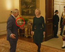 Король Чарльз III и Лиз Трасс, кадр из видео