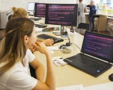Хакеры готовят Украине "праздничную" атаку