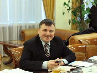 Юрий Гусев