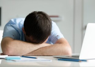 Должники, фото financoff