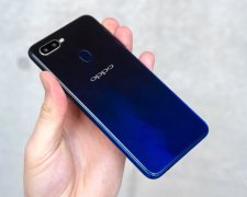 Oppo запатентовала гибкий смартфон с выдвижной камерой: фото