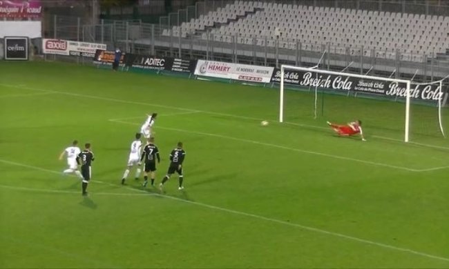 Французький воротар показав супергеройські здібності