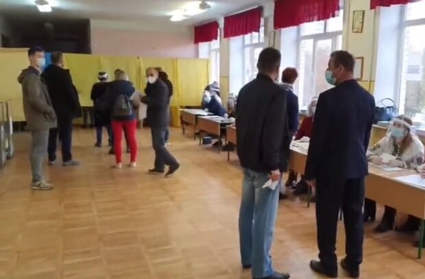 Місцеві вибори, скріншот відео