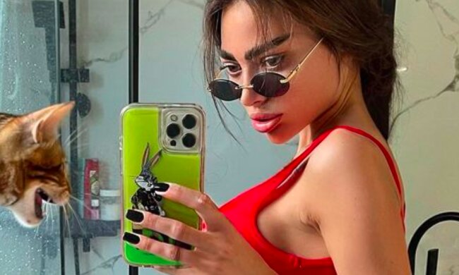 Альона Омович, instagram.com/alena_omovych