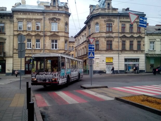 Транспорт во Львове резко изменит маршруты: карта "глухих" дорог