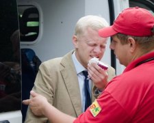 Зарвавшегося антикоррупционера усмирили газом: видео