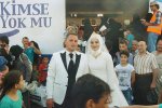 Молодята з Туреччини нагодували 4000 біженців (фото)