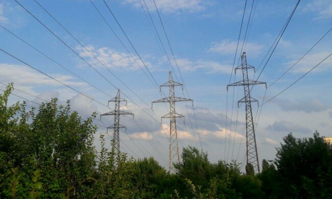 Електроенергія, тарифи - фото Знай.ua