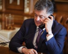 Порошенко двічі розмовляв з Путіним у період загострення на Донбасі